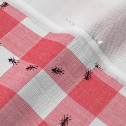Tela de hormigas en el picnic, cuadro vichy rojo